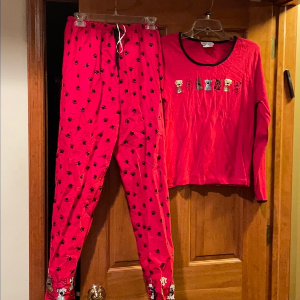 Pajamas- size m